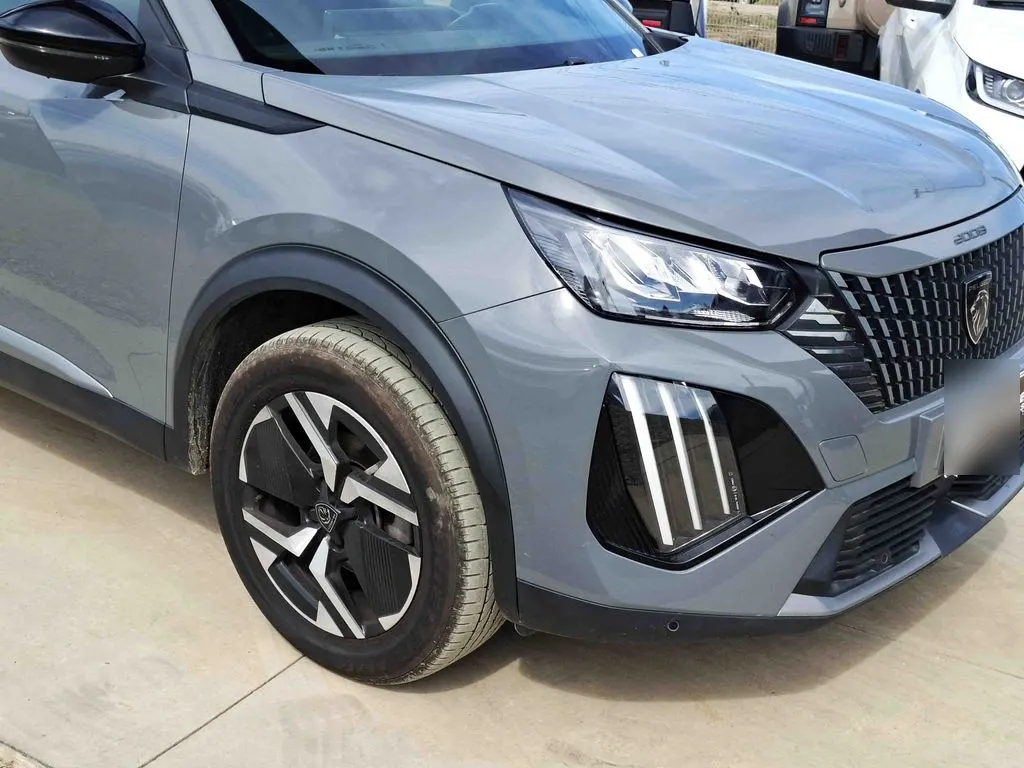 Peugeot 2008 Allure año 2024