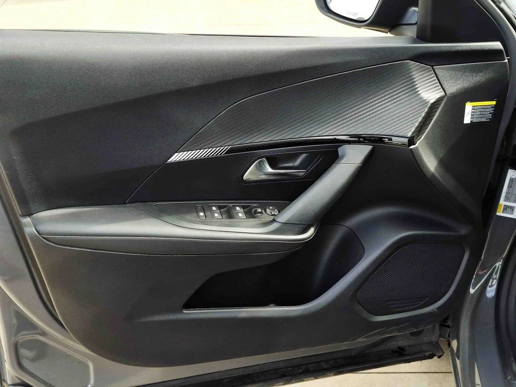 Peugeot 2008 Allure año 2024