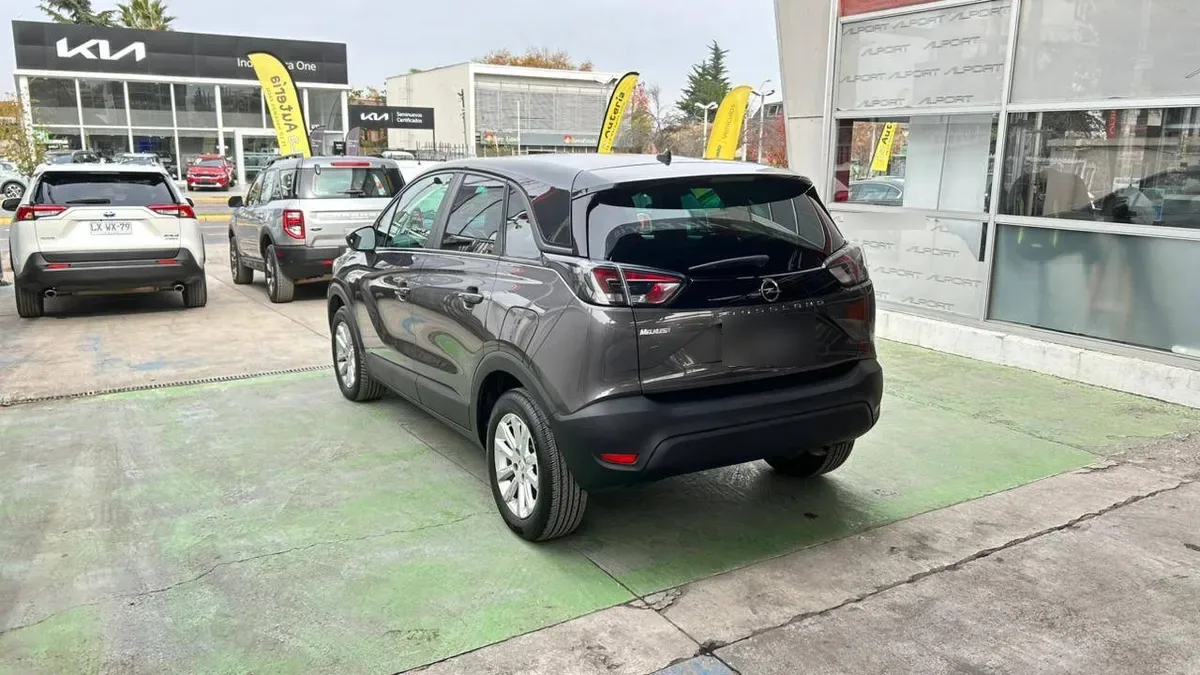 Opel Crossland 1.2 Mt año 2023
