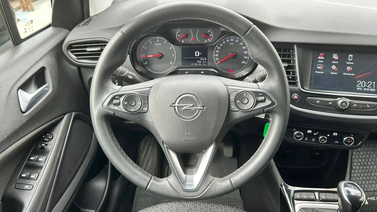 Opel Crossland 1.2 Mt año 2023