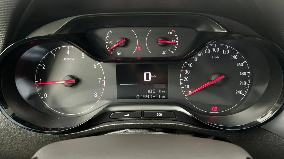 Opel Crossland 1.2 Mt año 2023