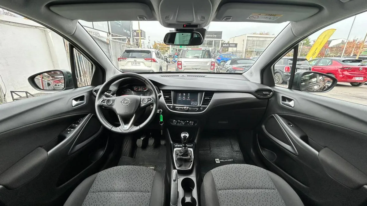 Opel Crossland 1.2 Mt año 2023