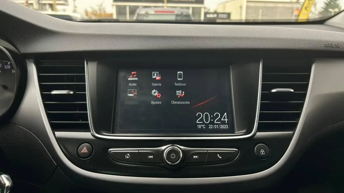 Opel Crossland 1.2 Mt año 2023
