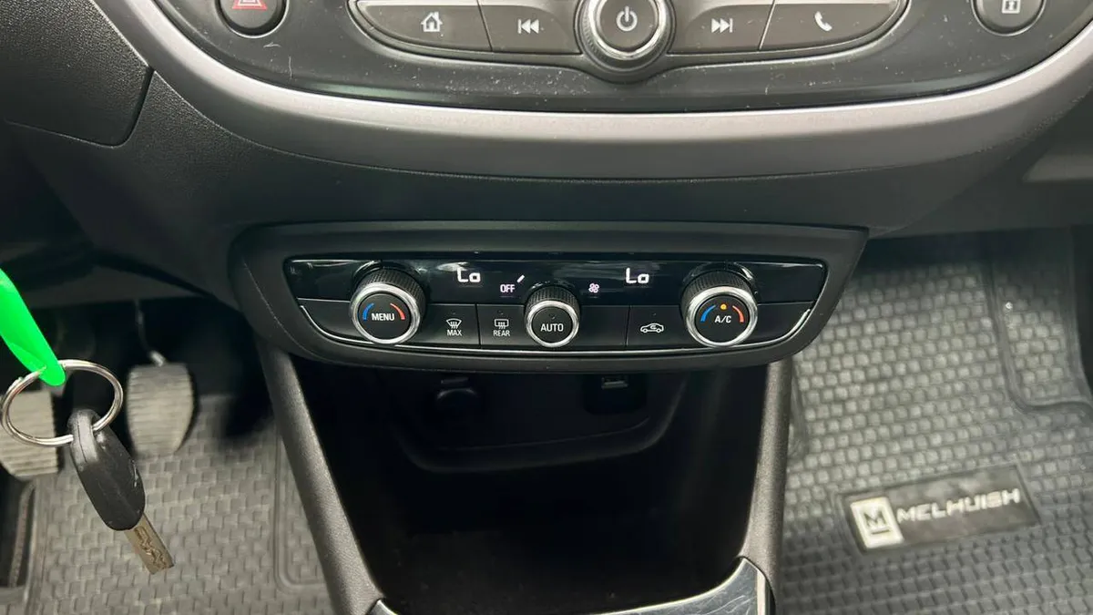 Opel Crossland 1.2 Mt año 2023
