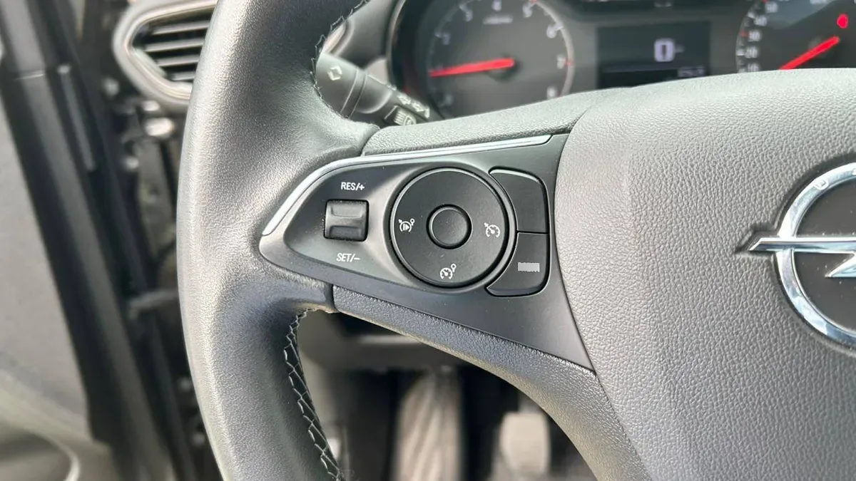 Opel Crossland 1.2 Mt año 2023