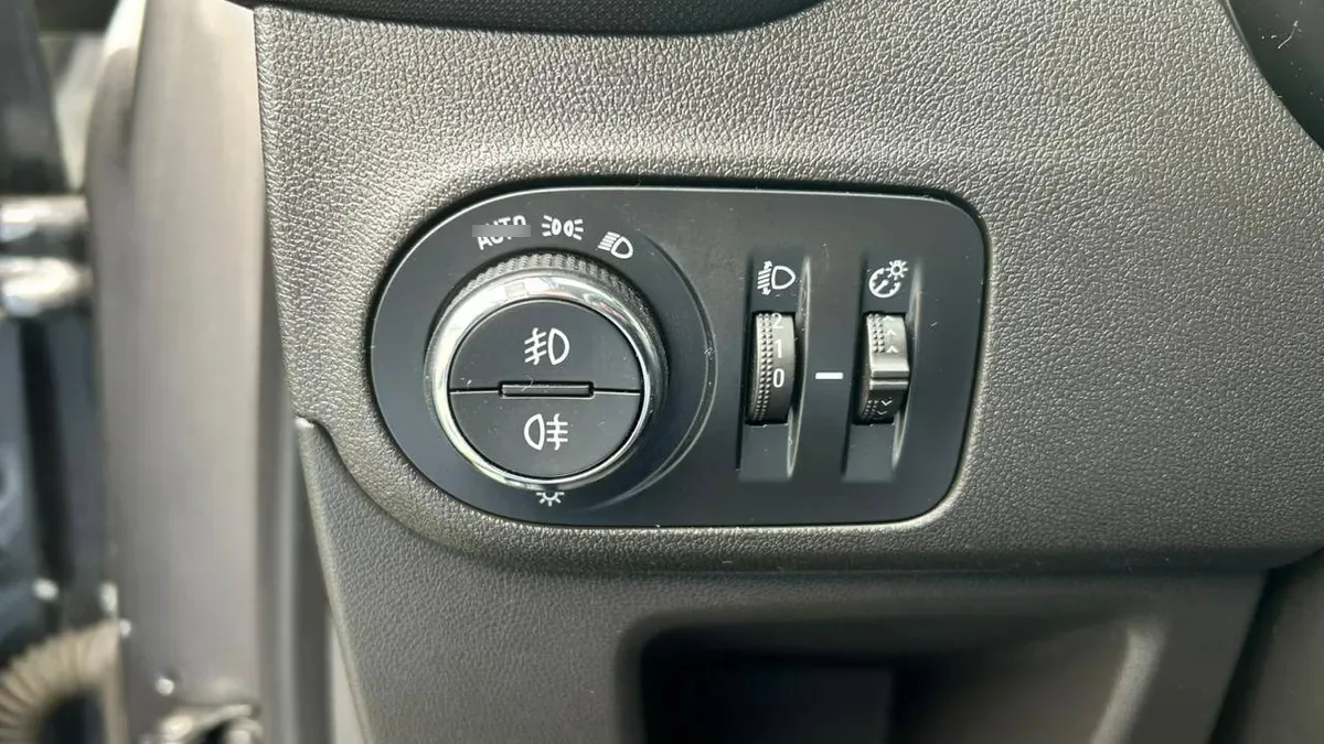 Opel Crossland 1.2 Mt año 2023