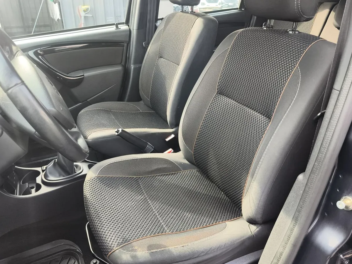Renault Duster 1.6l Zen 4x2 Kit Outdoor 5mt 5p año 2018