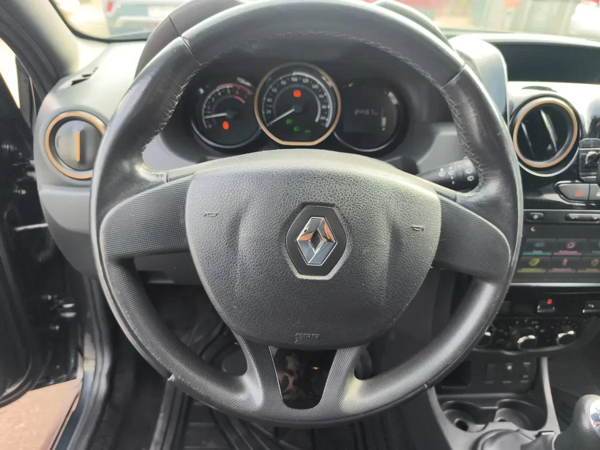 Renault Duster 1.6l Zen 4x2 Kit Outdoor 5mt 5p año 2018