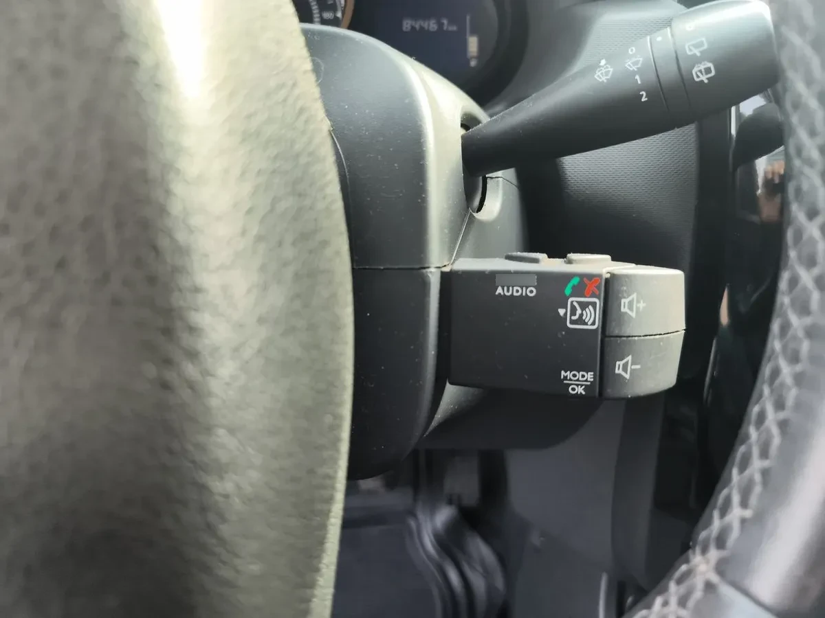 Renault Duster 1.6l Zen 4x2 Kit Outdoor 5mt 5p año 2018