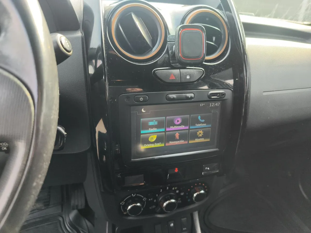 Renault Duster 1.6l Zen 4x2 Kit Outdoor 5mt 5p año 2018