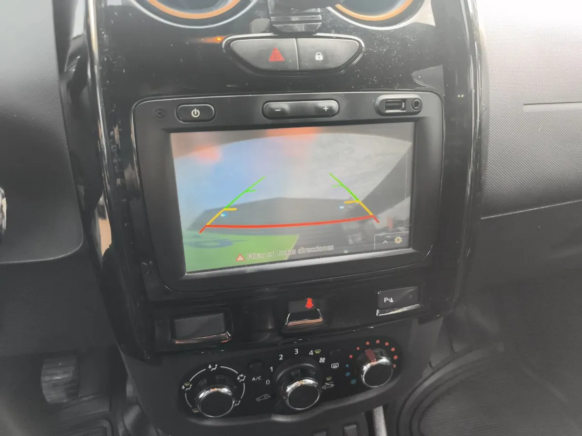Renault Duster 1.6l Zen 4x2 Kit Outdoor 5mt 5p año 2018