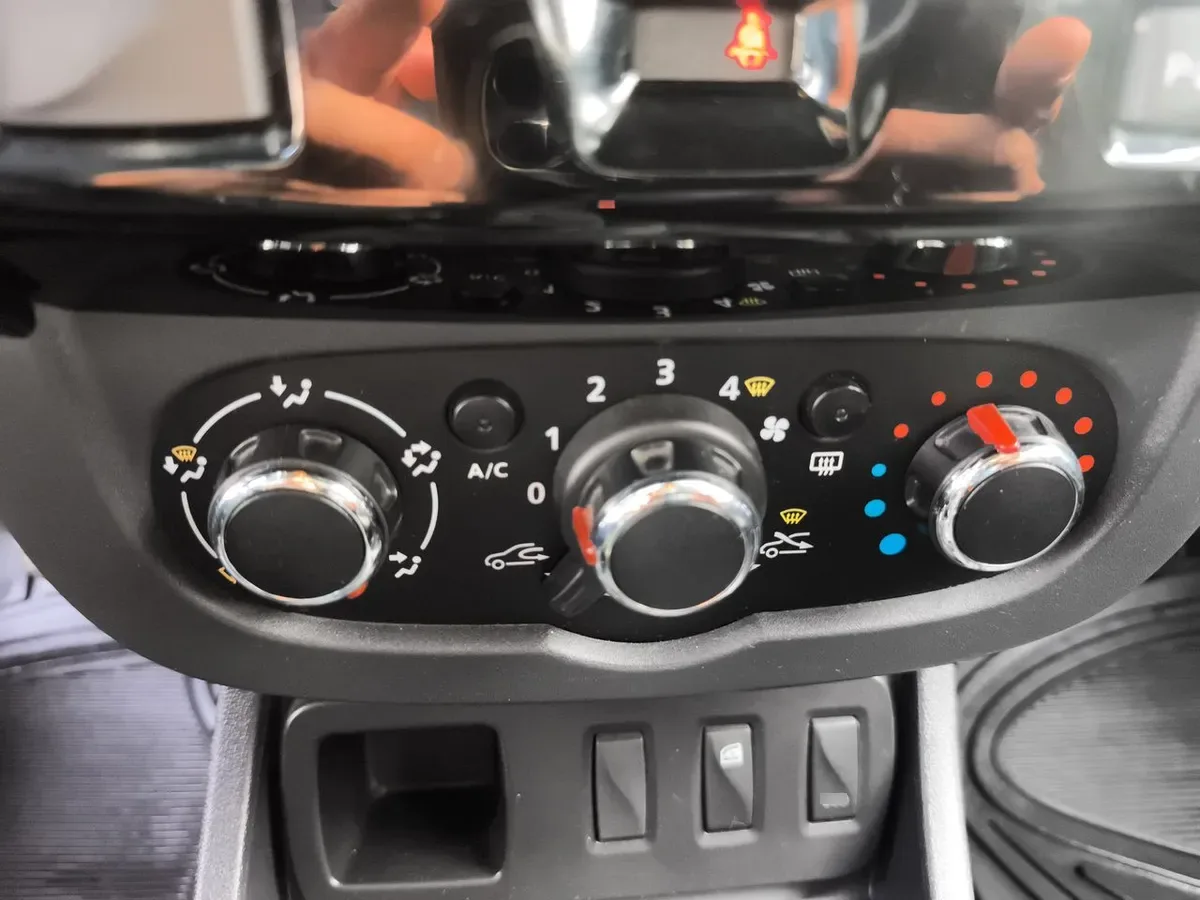 Renault Duster 1.6l Zen 4x2 Kit Outdoor 5mt 5p año 2018
