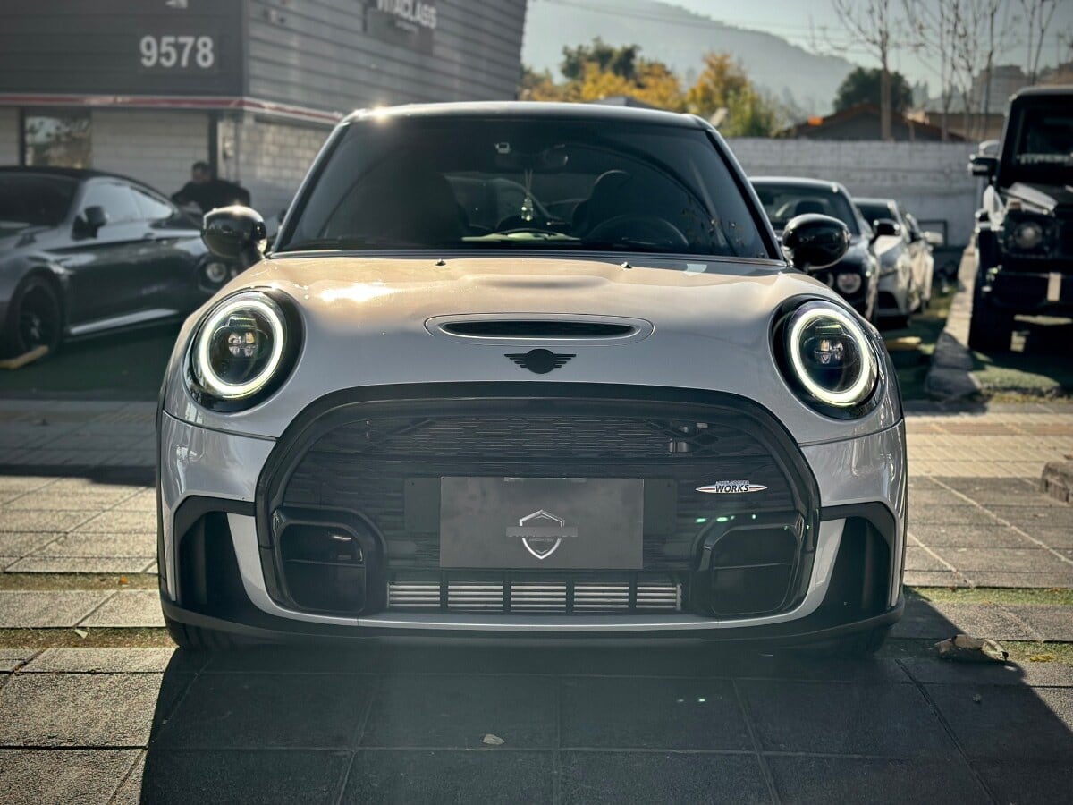 Mini Cooper S Look Jcw año 2023