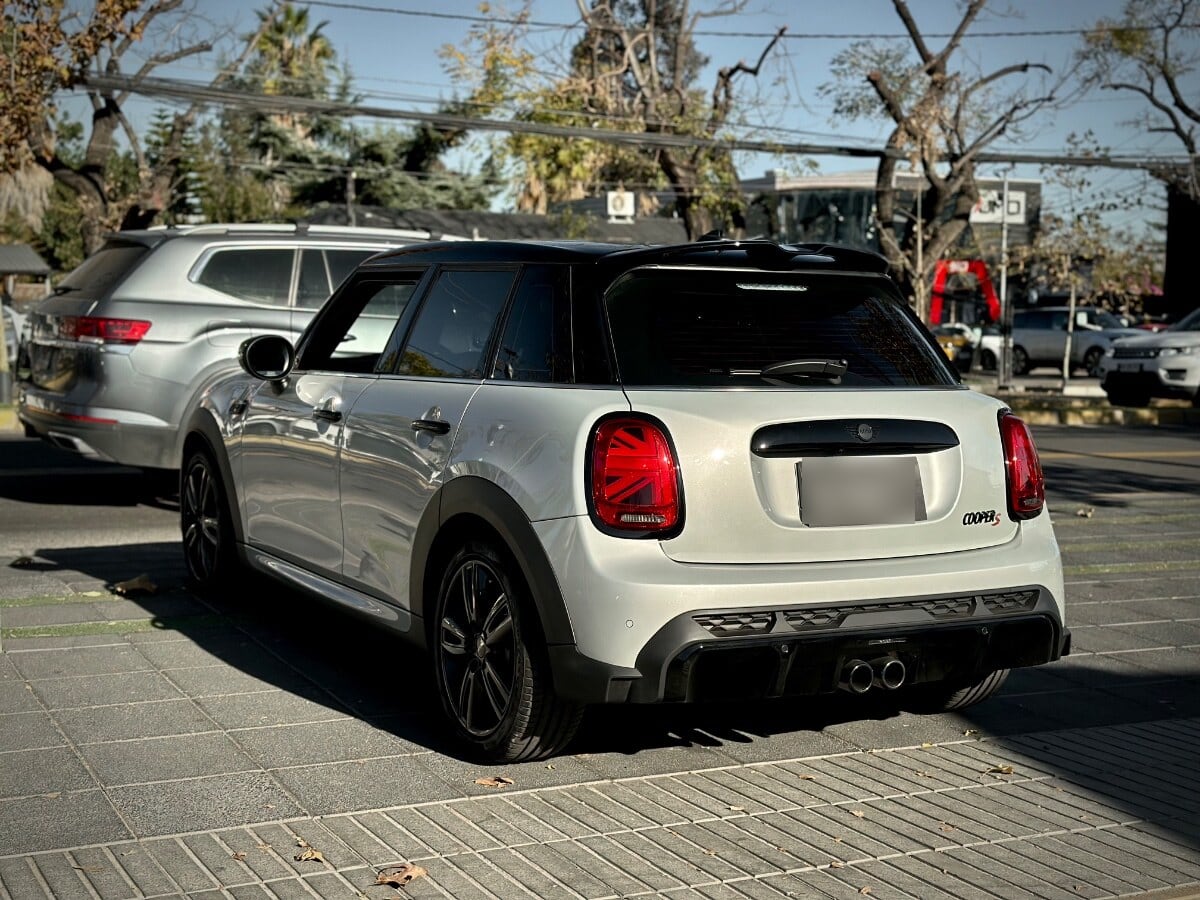 Mini Cooper S Look Jcw año 2023