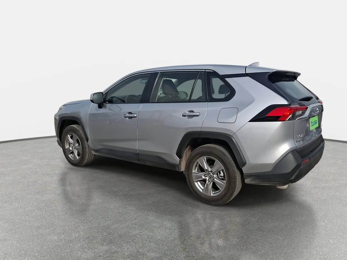 Toyota Rav 4 2.0 Le 4x2 Mt 5p año 2025