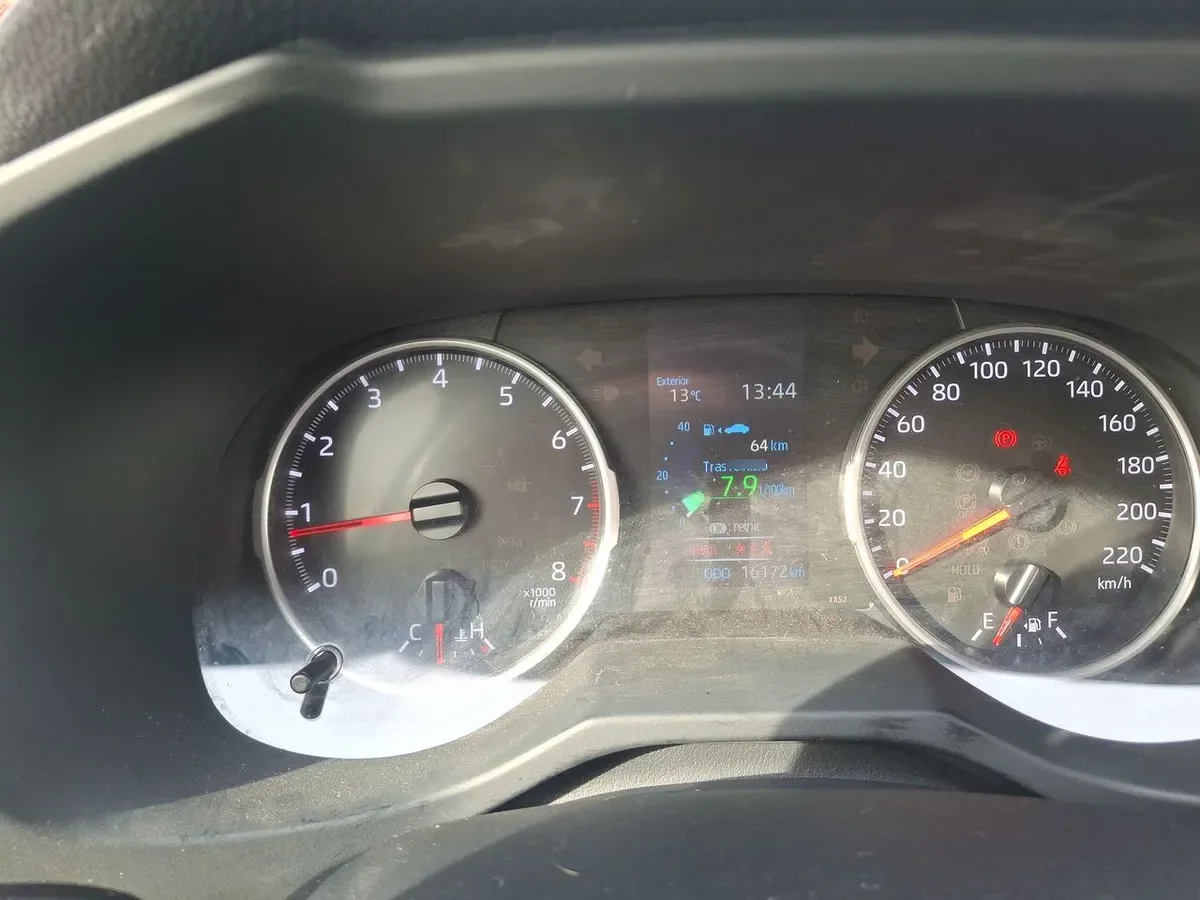 Toyota Rav 4 2.0 Le 4x2 Mt 5p año 2025