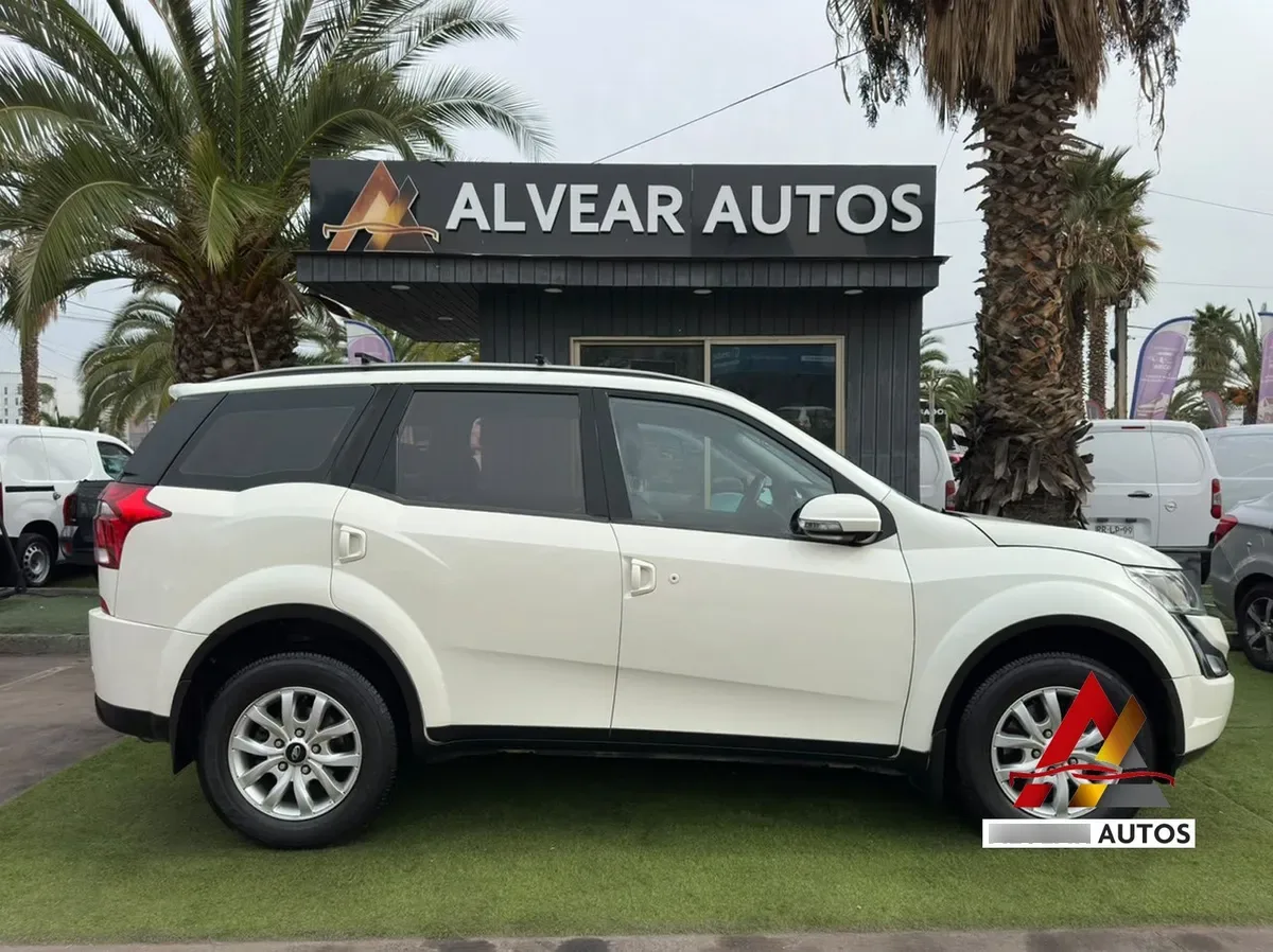 MAHINDRA XUV500 2.2 Fl Gas At Full At 4x4 Diesel año 2020