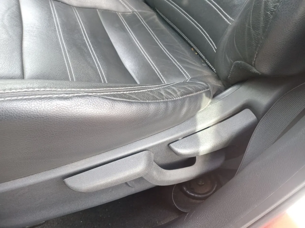 Nissan Kicks 1.6 Exclusive Rock Edition 4x2 Cvt At 5p año 2022