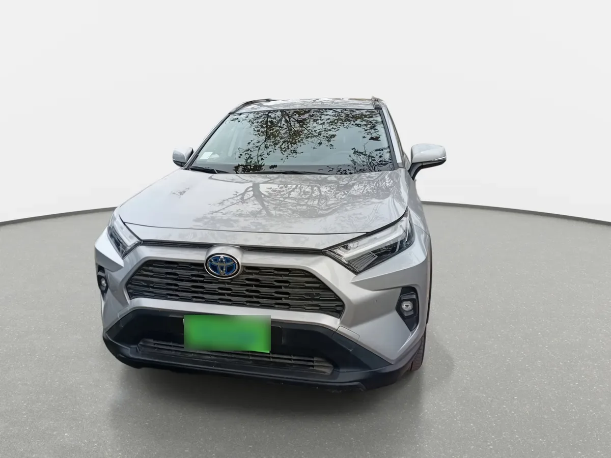 Toyota Rav 4 2.5 Xle Hybrid Hv 4x2 Cvt At 5p año 2023