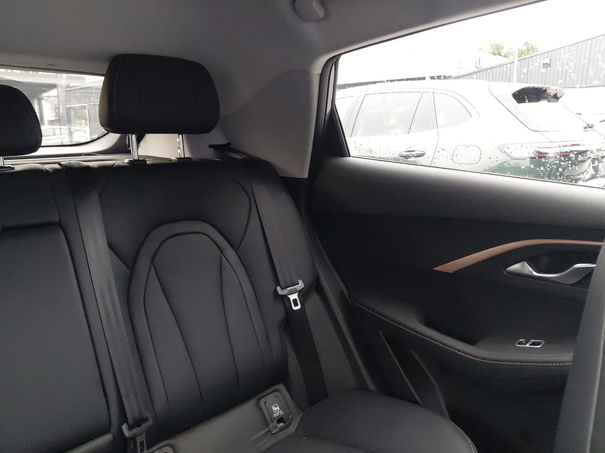 Omoda C5 1.6t Prestige 4x2 Dct At 5p año 2024