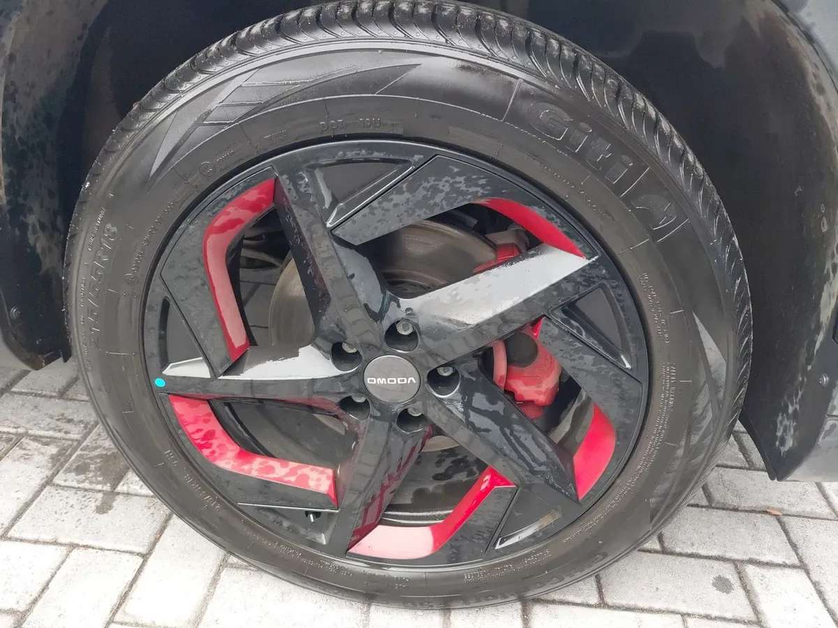 Omoda C5 1.6t Prestige 4x2 Dct At 5p año 2024