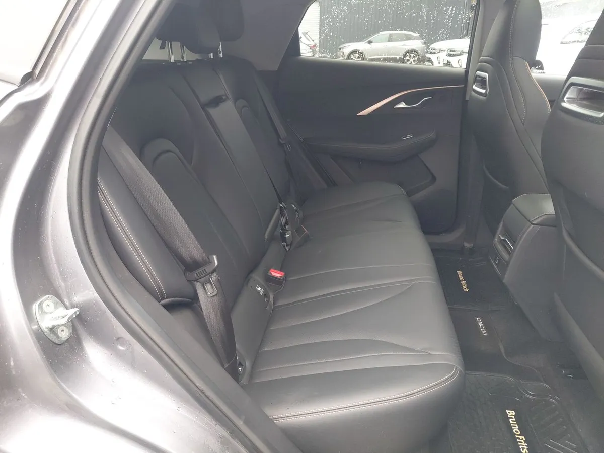 Omoda C5 1.6t Prestige 4x2 Dct At 5p año 2024