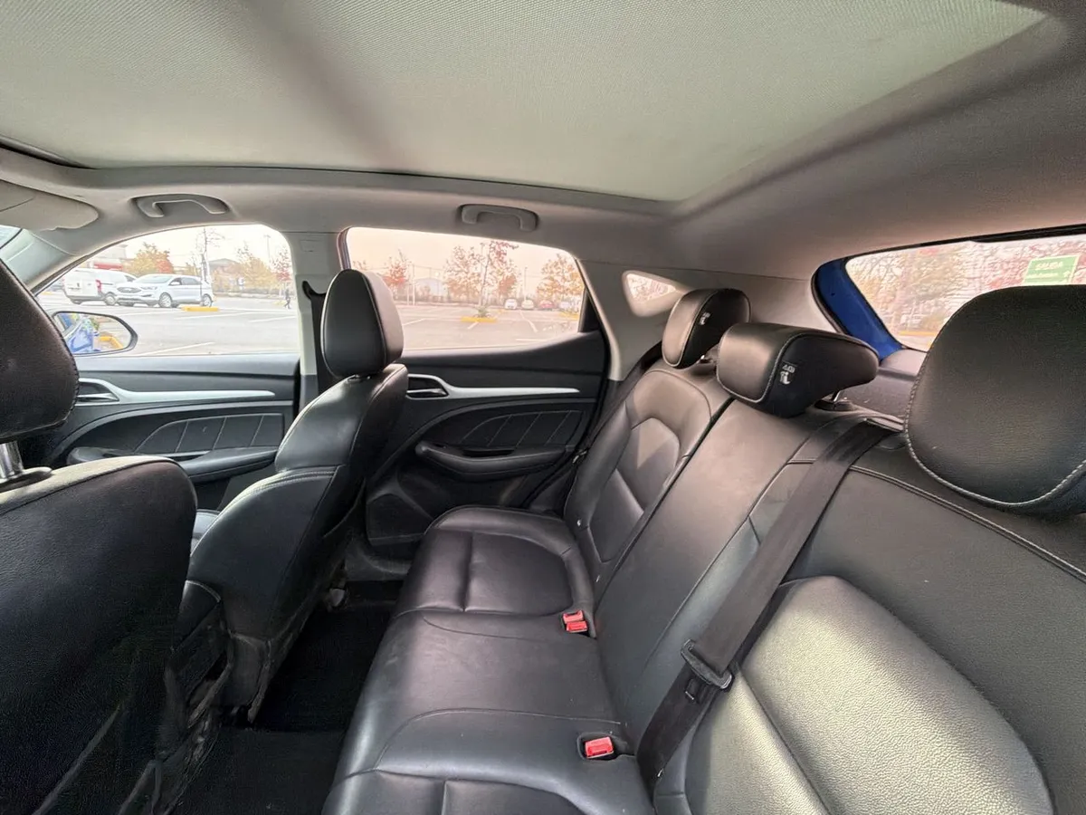 MG Mg Zs 1.5 Comfort 4x2 At 5p año 2020
