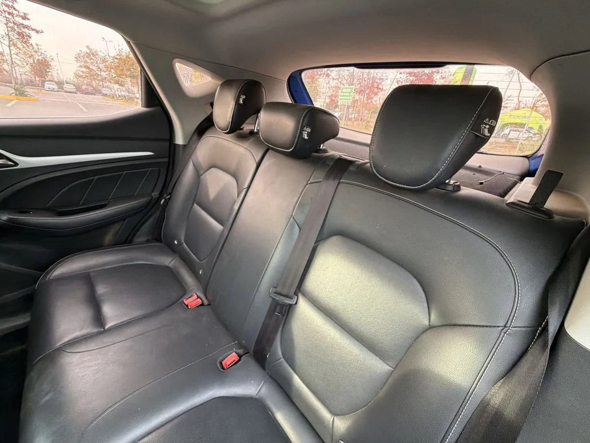 MG Mg Zs 1.5 Comfort 4x2 At 5p año 2020