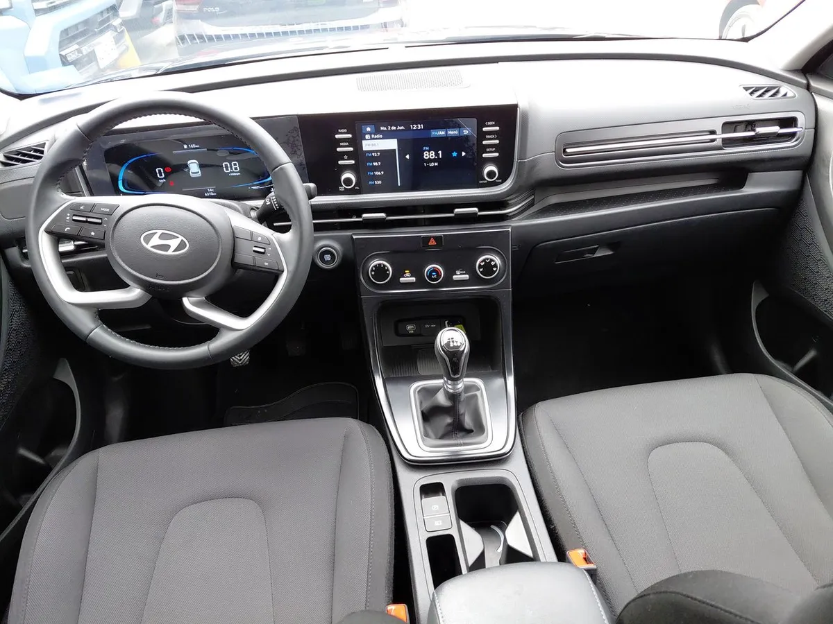 Hyundai Creta 1.5 Design Su2id 4x2 Mt 5p año 2025