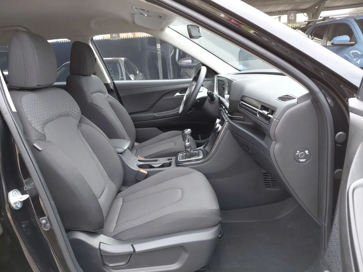 Hyundai Creta 1.5 Design Su2id 4x2 Mt 5p año 2025