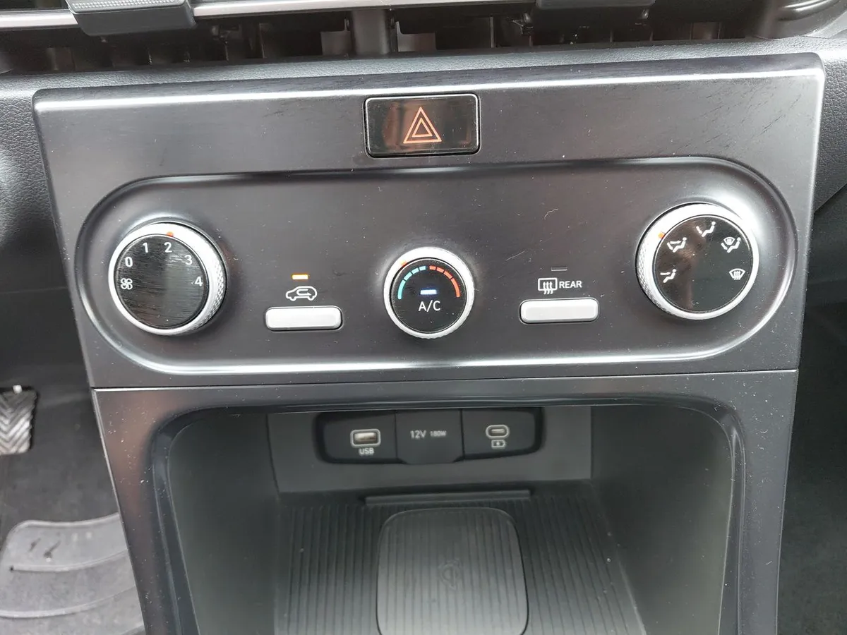 Hyundai Creta 1.5 Design Su2id 4x2 Mt 5p año 2025