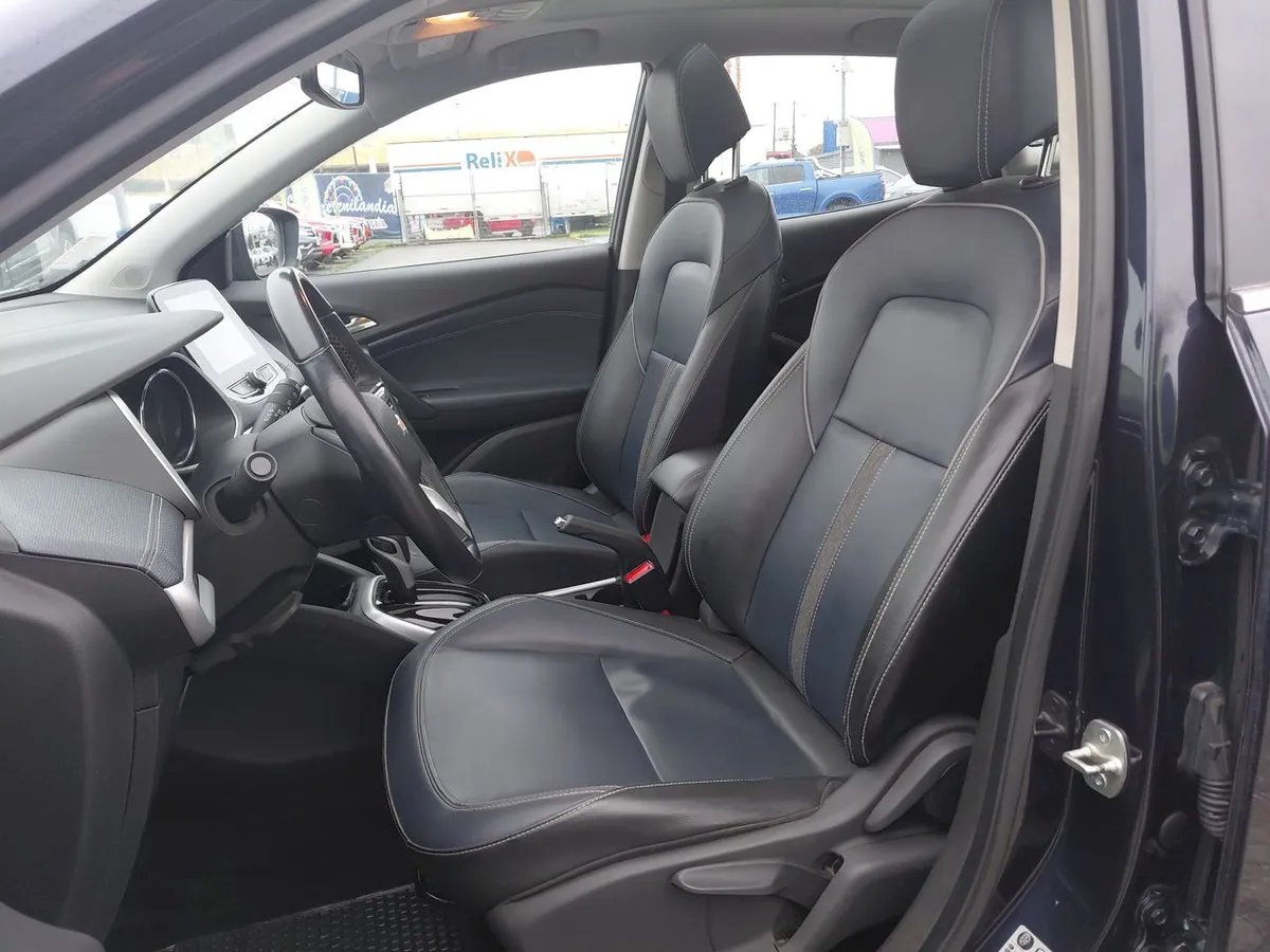 Chevrolet Tracker 1.2t Premier Fwd At 5p año 2023