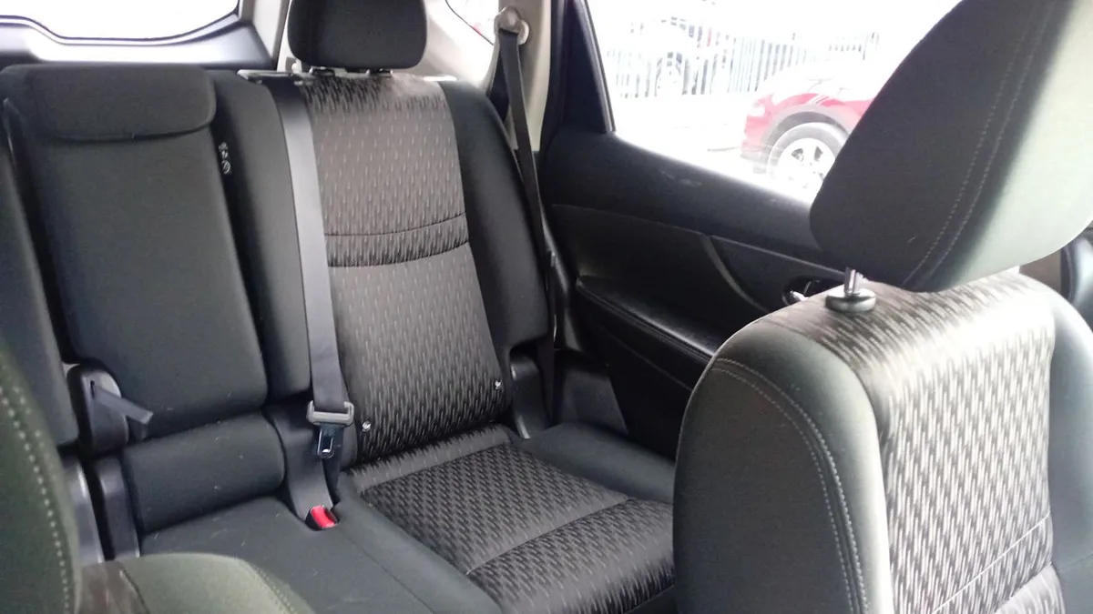 Nissan X-Trail 2.5 Sense Mc 4x2 Cvt At 5p año 2022