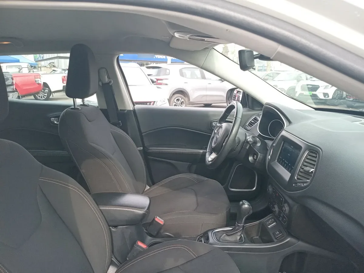 Jeep Compass 2.4 Sport 4x2 At 5p año 2021