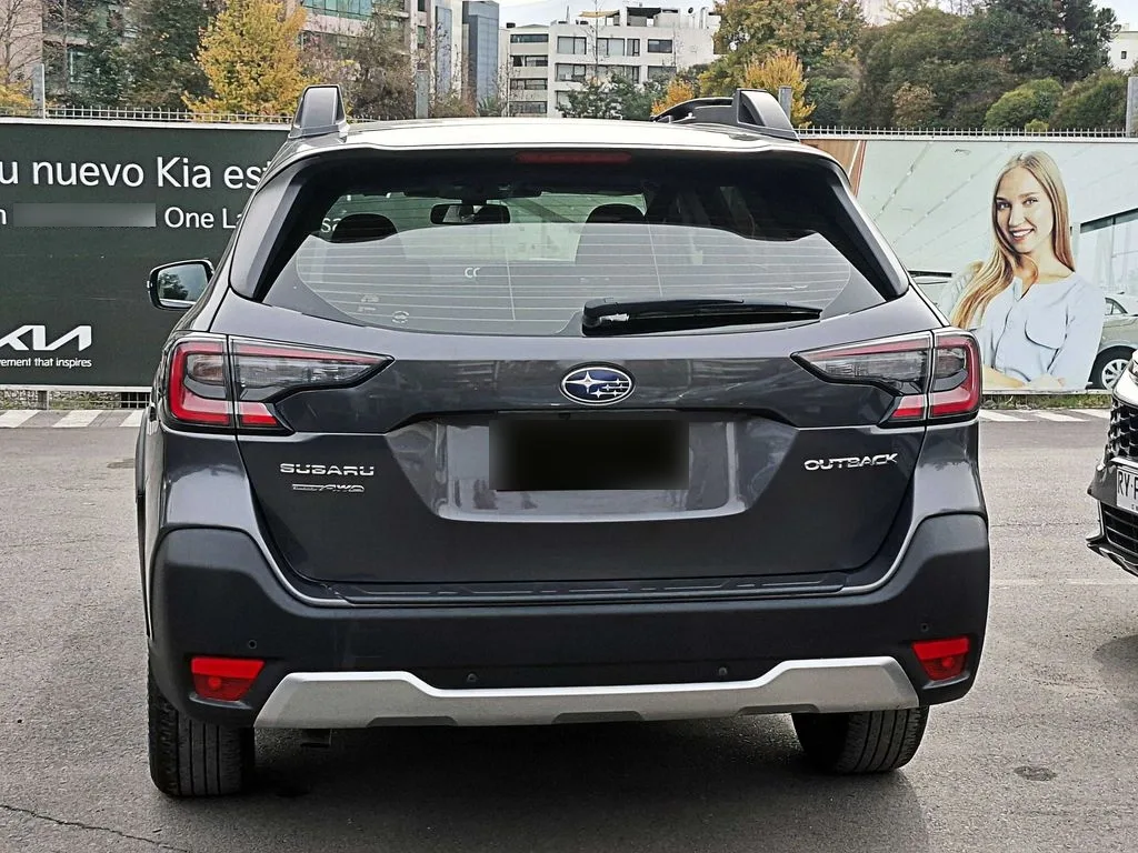 Subaru Outback 2.5 Awd At 5p año 2024