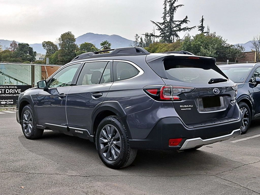 Subaru Outback 2.5 Awd At 5p año 2024