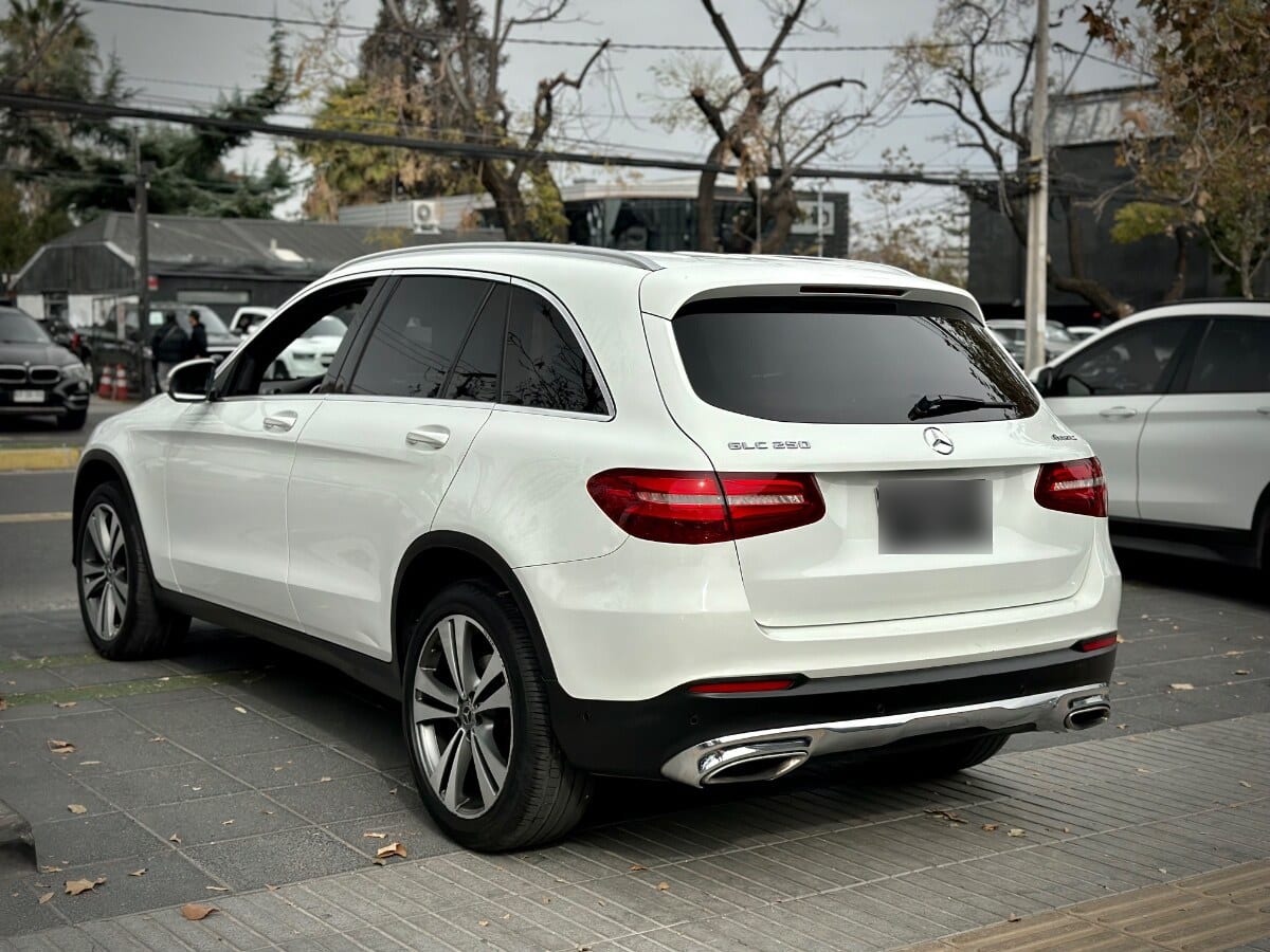 Mercedes-benz Glc 250 4matic año 2017