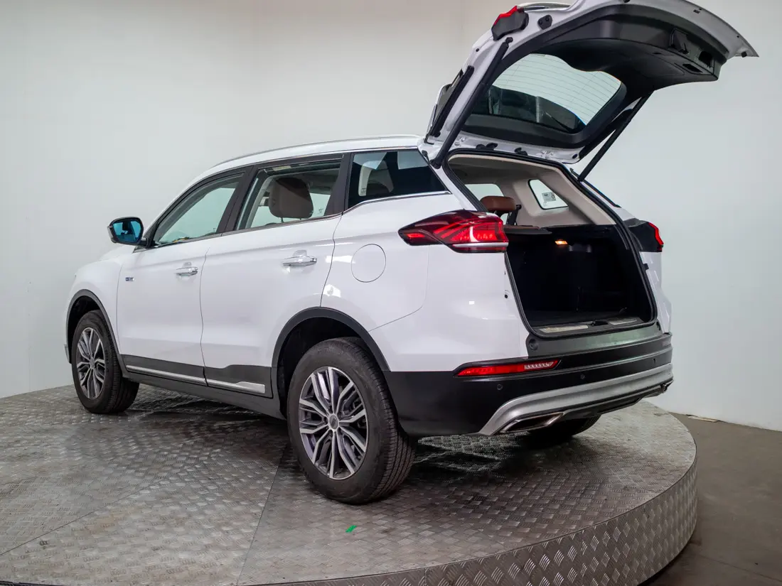 Geely Azkarra Azkarra 1.5 Turbo Luxury At año 2024