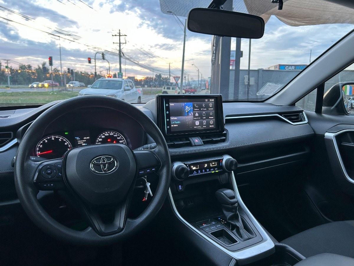 Toyota Rav 4 2.0 Aut año 2021