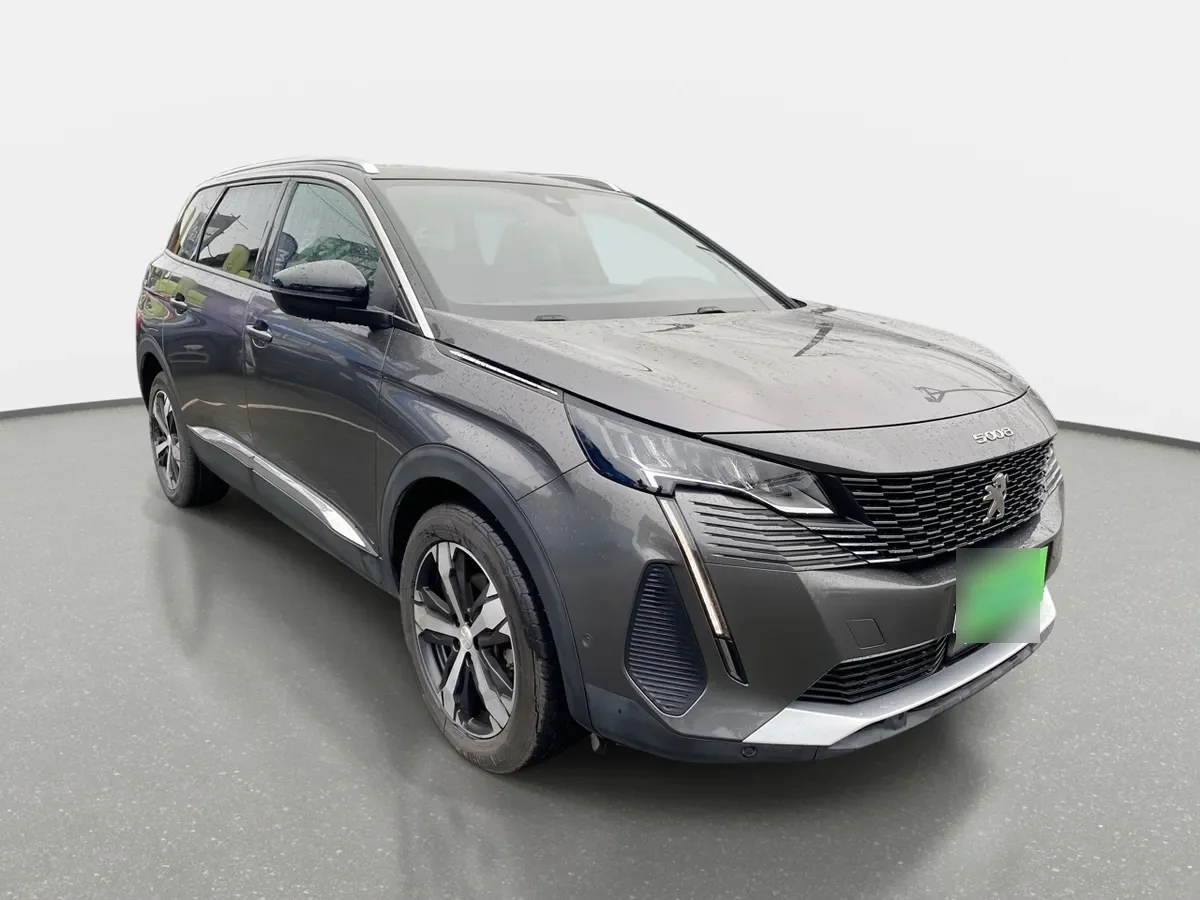 Peugeot 5008 1.5 Allure Pack Bluehdi 130 4x2 Eat8 5p año 2024