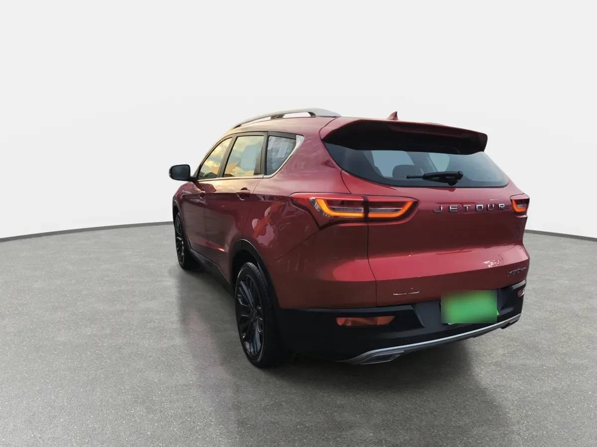 Jetour X70 1.5t Gls 4x2 Mt 5p año 2023