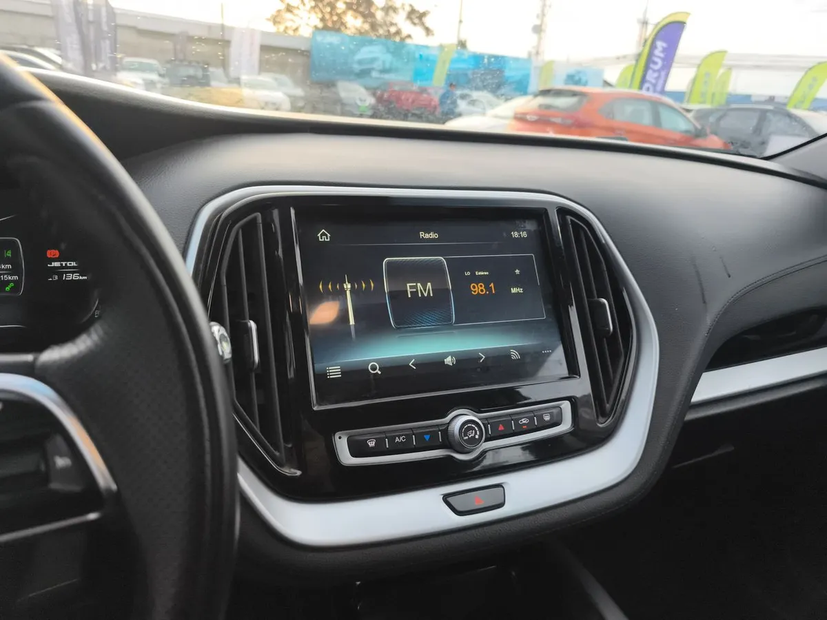 Jetour X70 1.5t Gls 4x2 Mt 5p año 2023