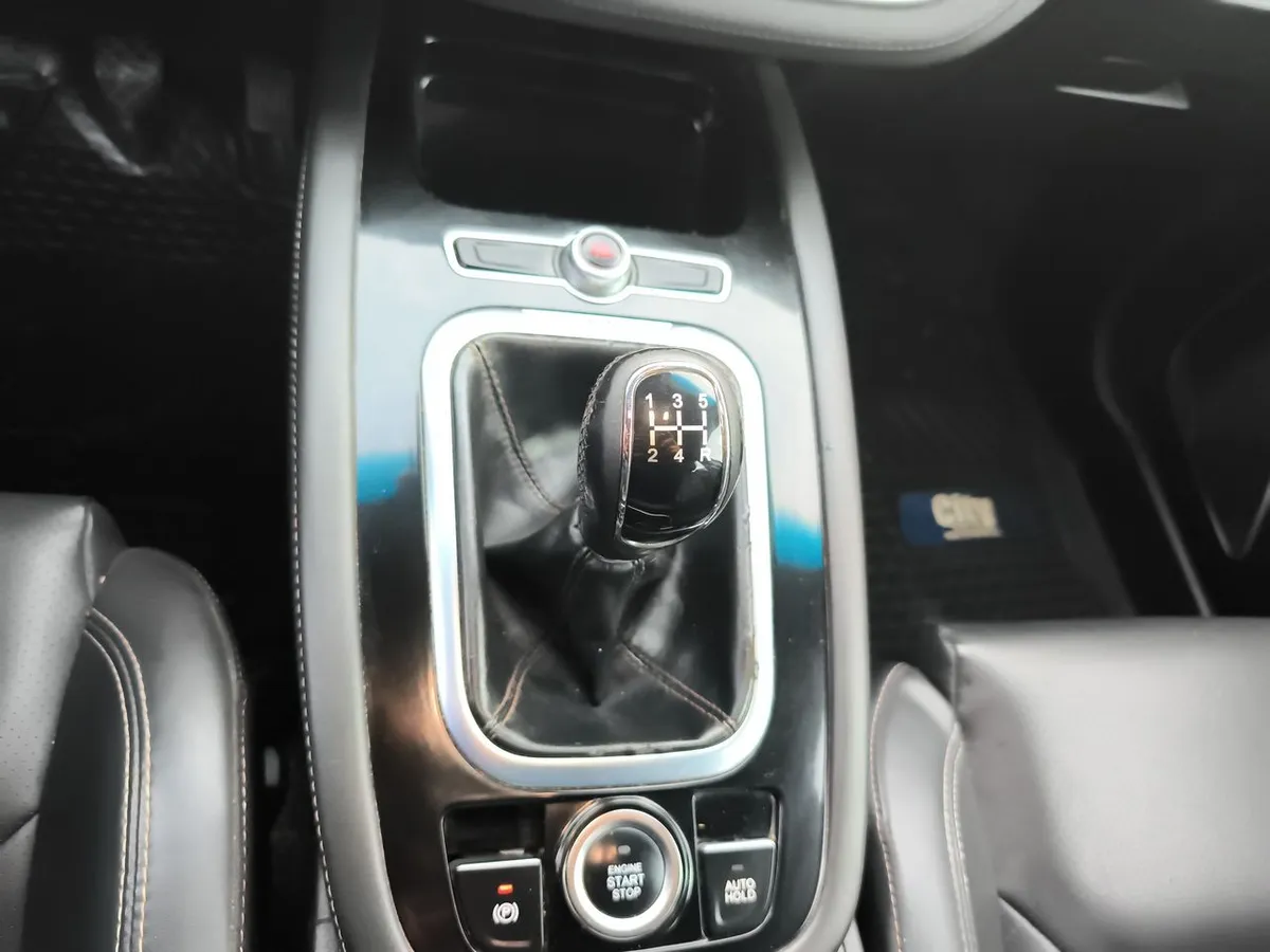 Jetour X70 1.5t Gls 4x2 Mt 5p año 2023
