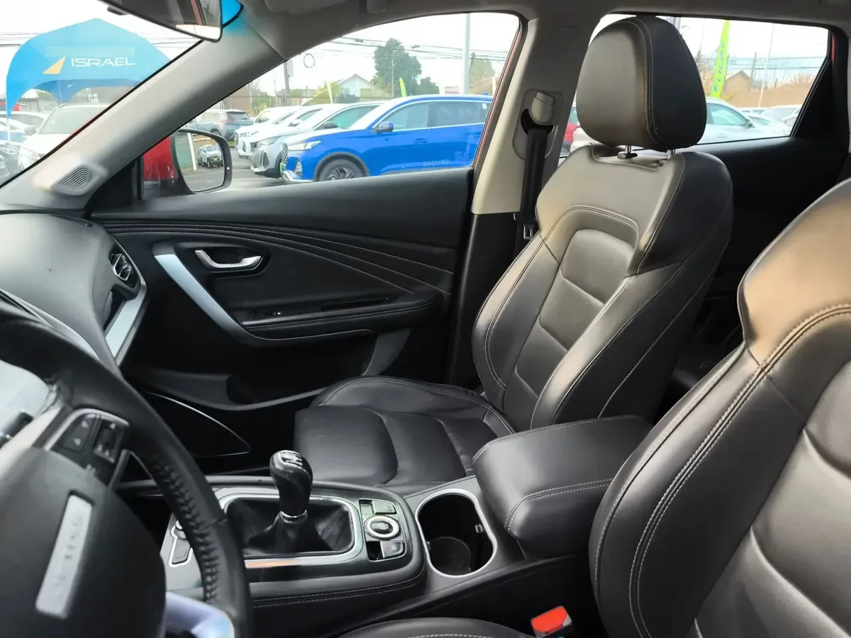 Jetour X70 1.5t Gls 4x2 Mt 5p año 2023