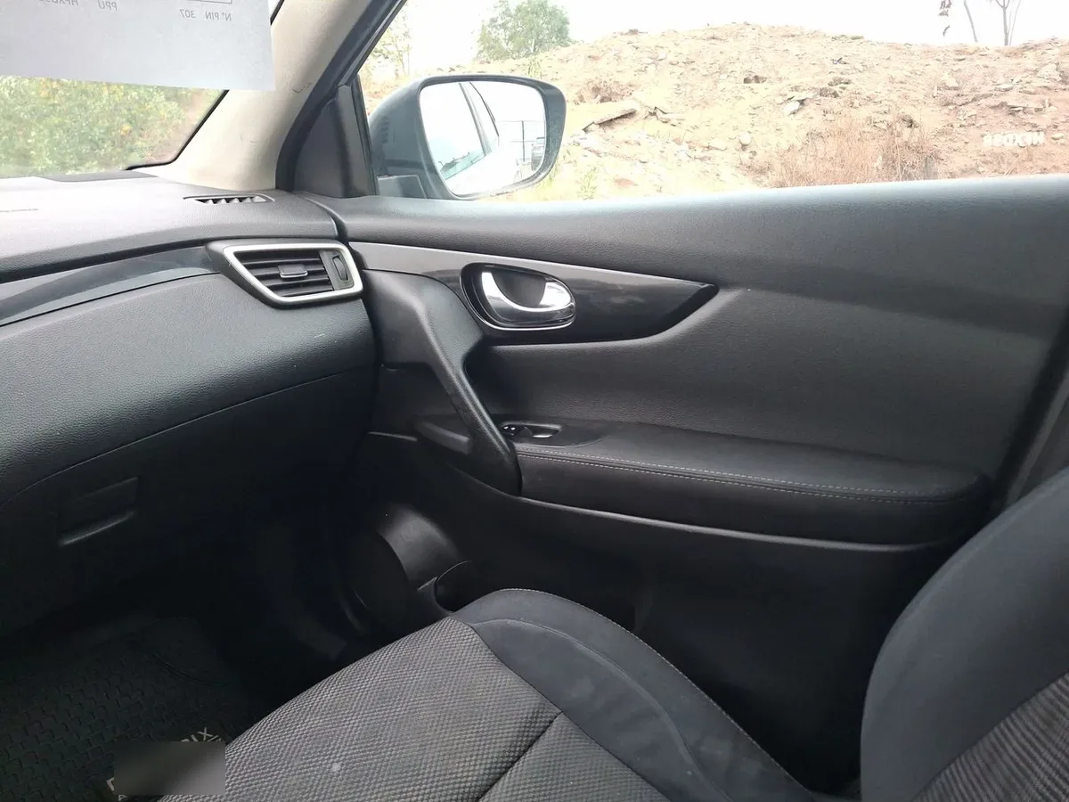 Nissan Qashqai 2.0 Advance 4x2 Mt 5p año 2015