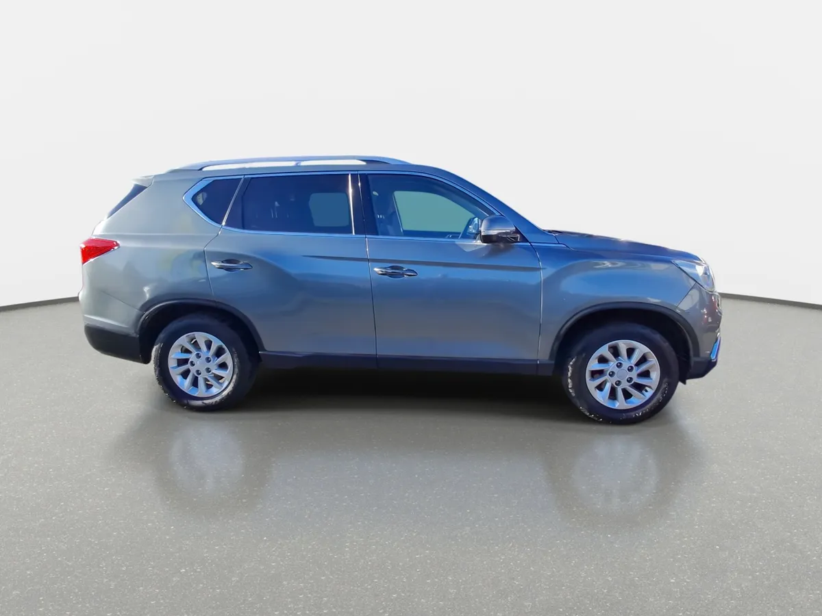 Ssangyong Rexton 2.2 Diesel 4x2 Mt 5p año 2019