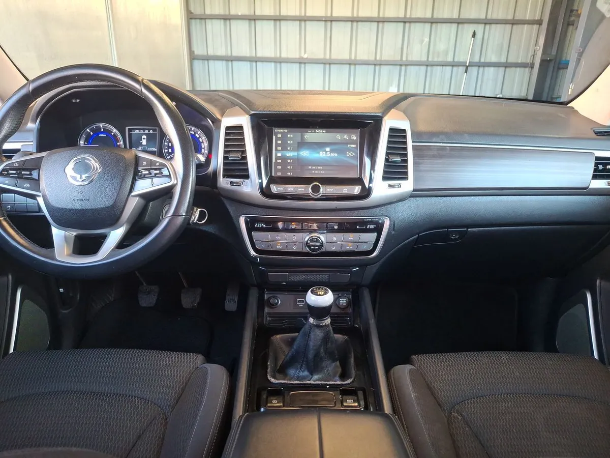 Ssangyong Rexton 2.2 Diesel 4x2 Mt 5p año 2019