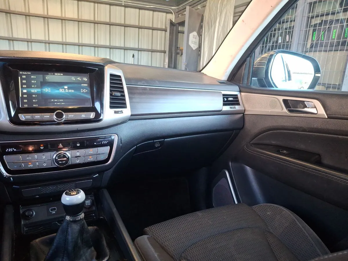 Ssangyong Rexton 2.2 Diesel 4x2 Mt 5p año 2019
