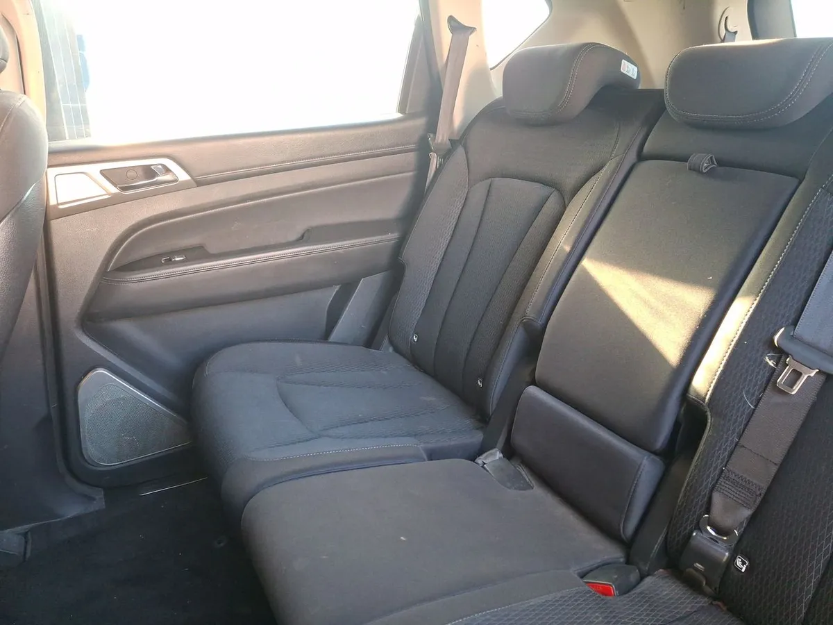Ssangyong Rexton 2.2 Diesel 4x2 Mt 5p año 2019