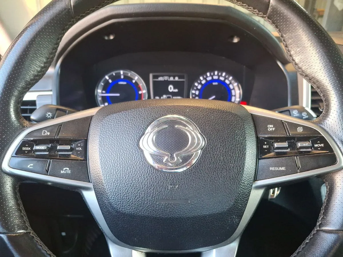 Ssangyong Rexton 2.2 Diesel 4x2 Mt 5p año 2019